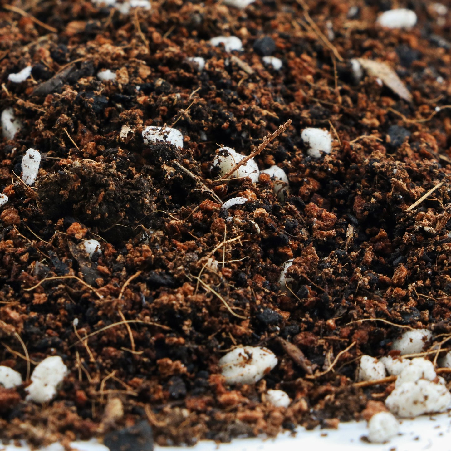 Fertazin Nonliving CocoMax - Neutral Coco Coir Grow Media | Biochar & Perlite Blend for Custom Soil Mixes & Synthetic Growing